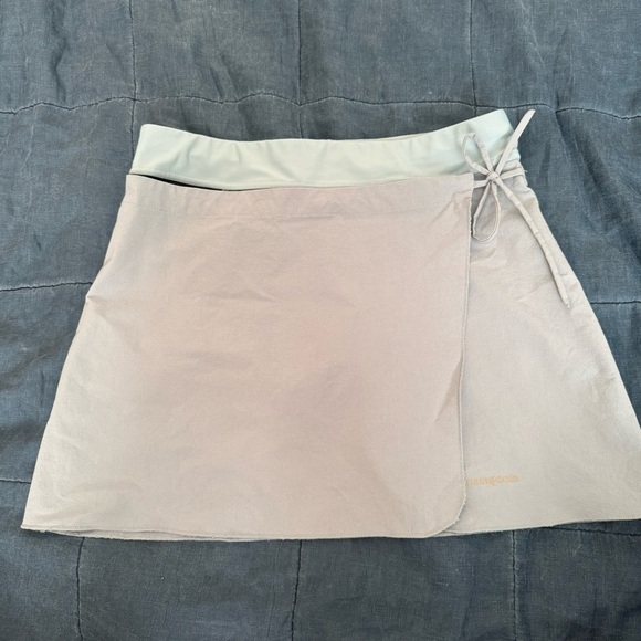 Patagonia Wrap Skort Size Small - Picture 1 of 8